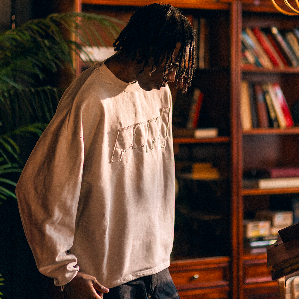 BOXY CREWNECK